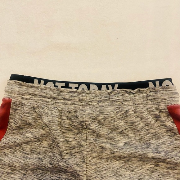 Rue 21 Grey and Burgundy Joggers with Drawstring Double Waisted Size S EUC - Picture 7 of 7